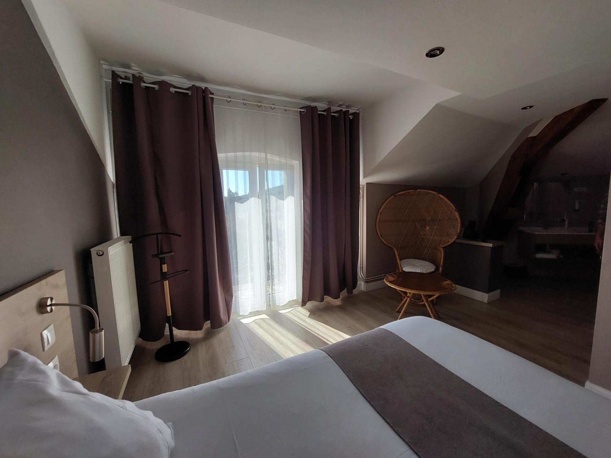 Logis Auberge Des Voyageurs Vandieres  Exterior photo